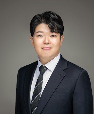변호사 사진